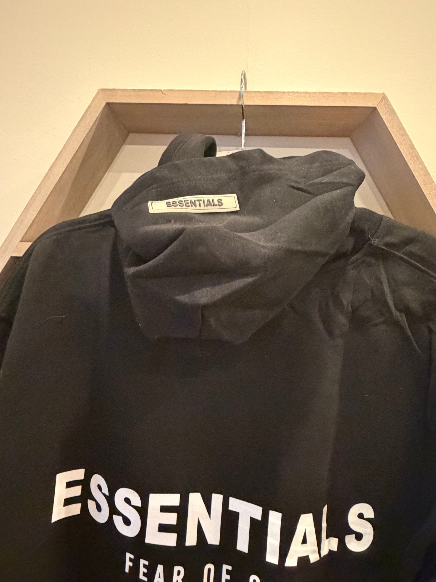 Essentials men’s Hoodie size XL NEW