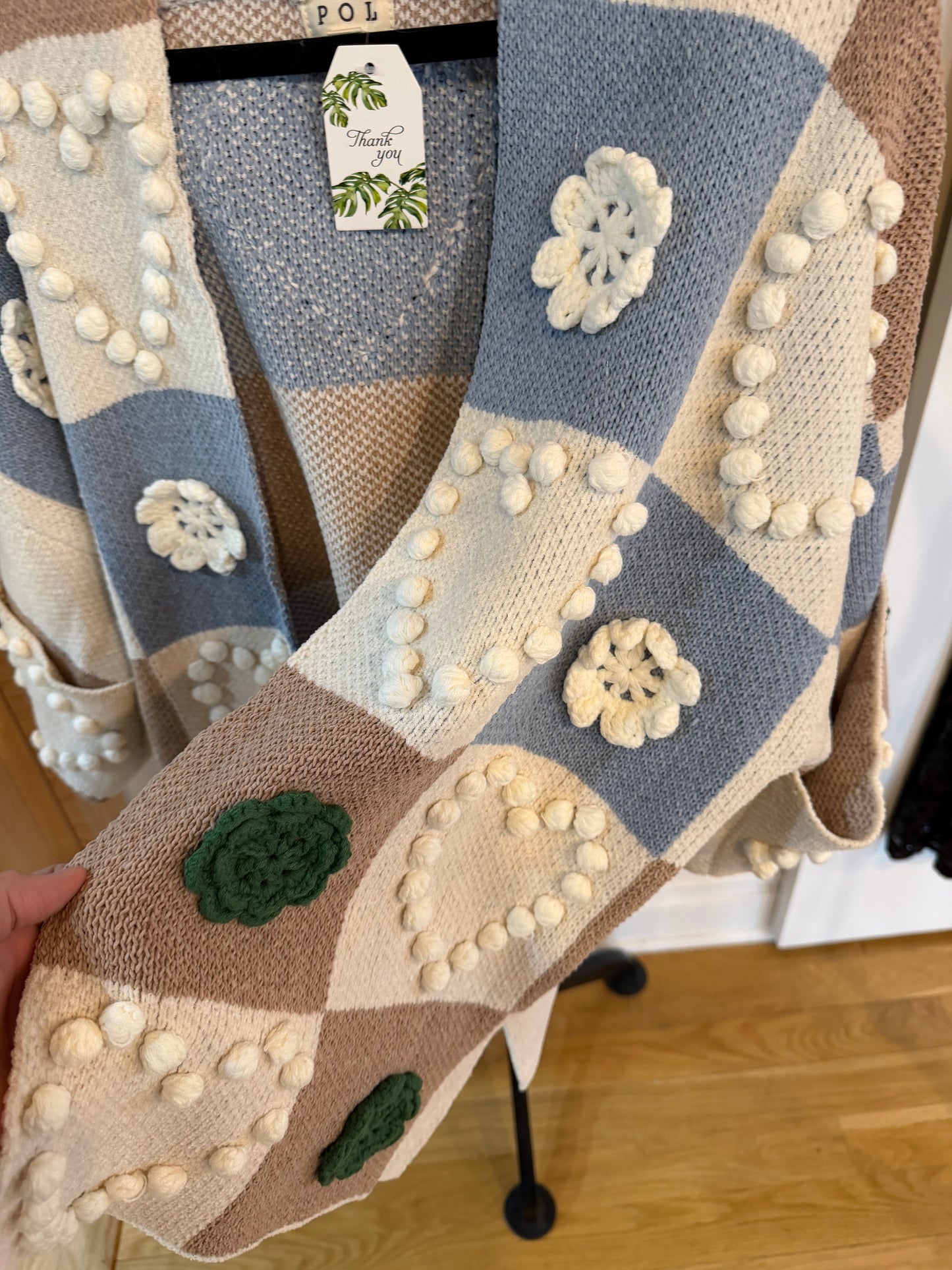 New Boutique sweater size small