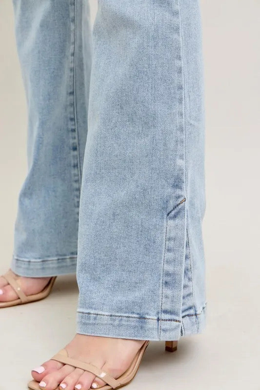 Judy Blue Full Size Tummy Control Vintage Wash Side Slit Slim Boot Jeans Plus Size 🎉🎉🎉SALE ON🎁🎁🎁Select sizes ‼️‼️‼️