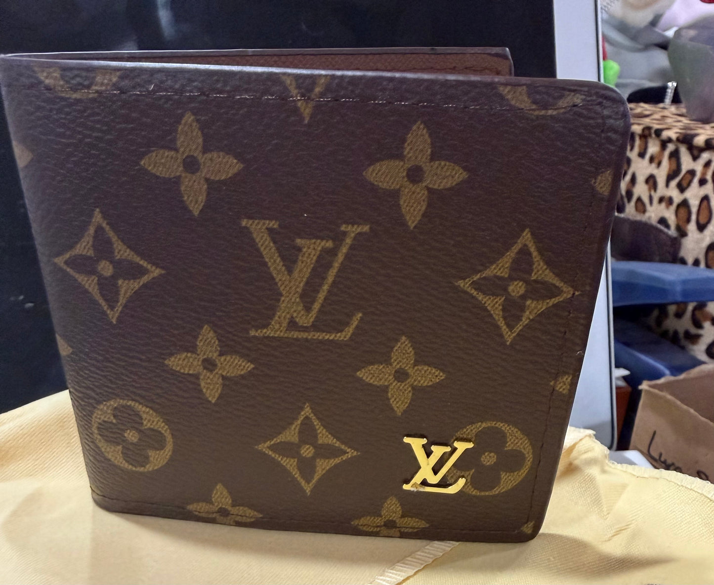 Designer Men’s Wallets (Price Includes Tax)