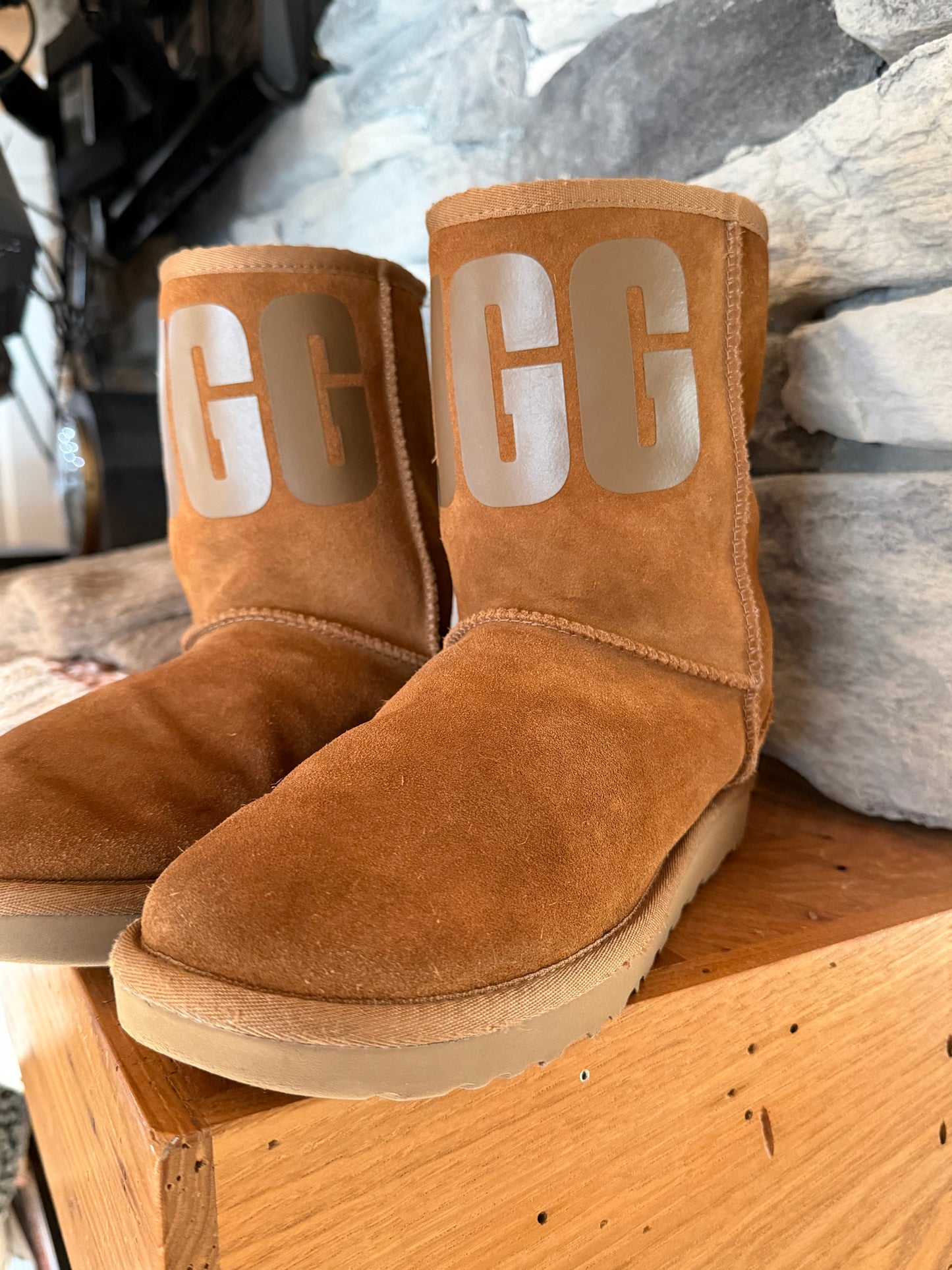 Preowned UGGS Size 39