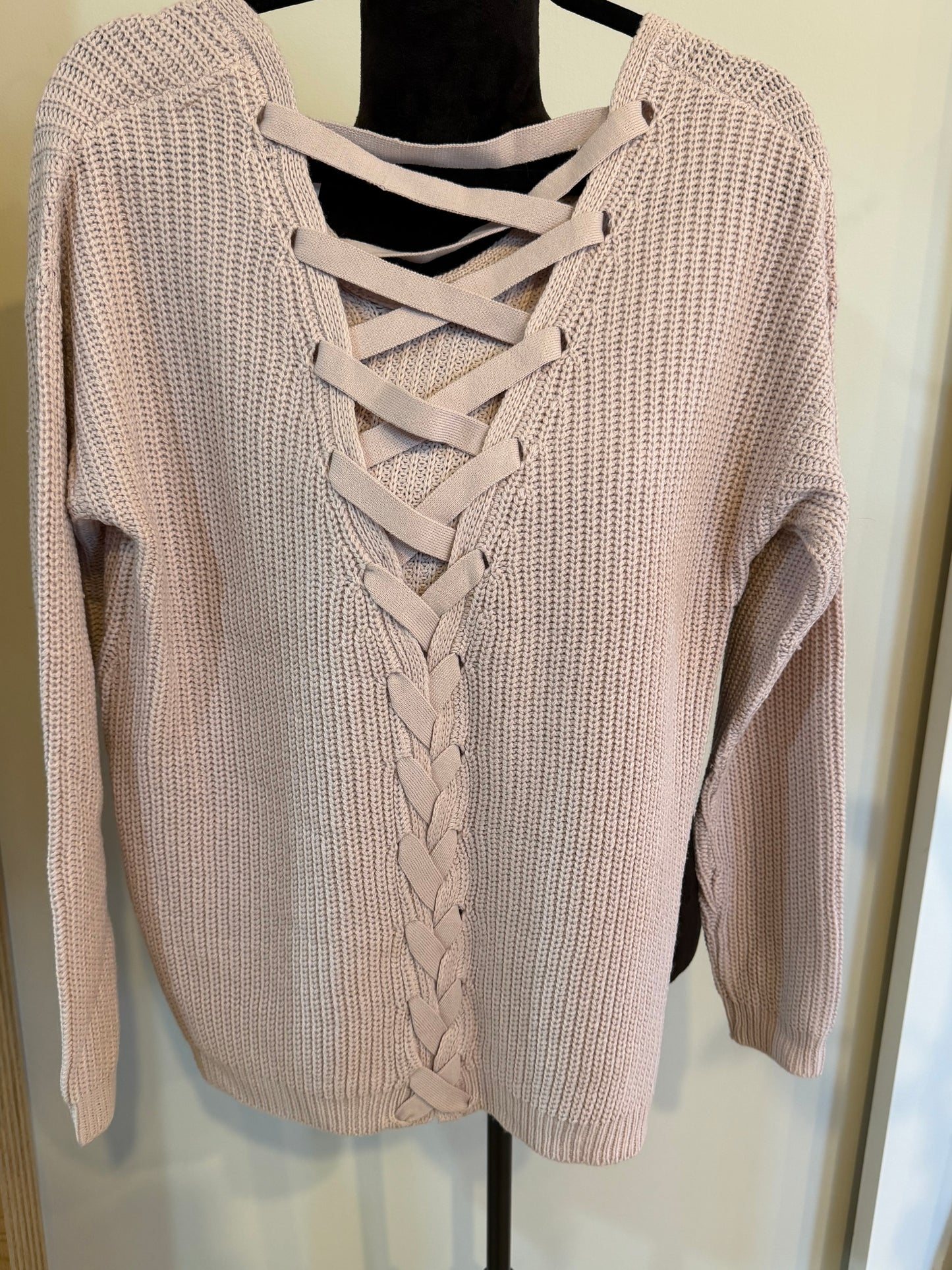 NEW Buckle Sweater Size Small