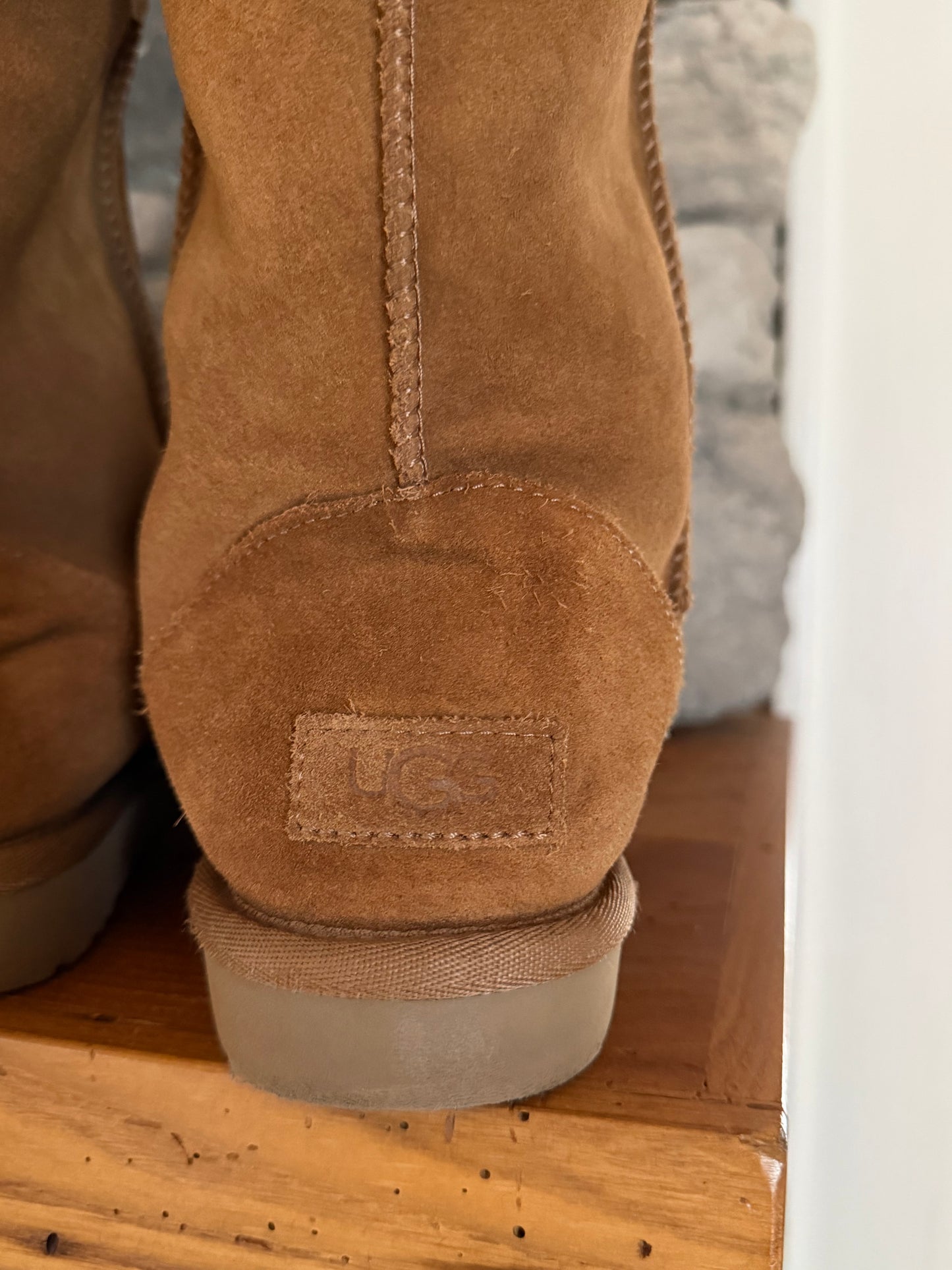 Preowned UGGS Size 39
