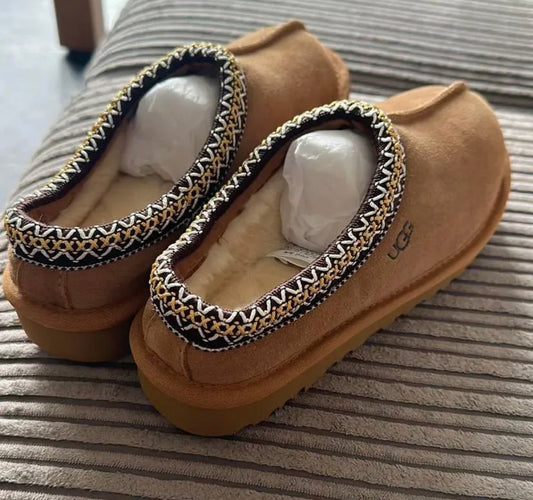 UGG TAZ