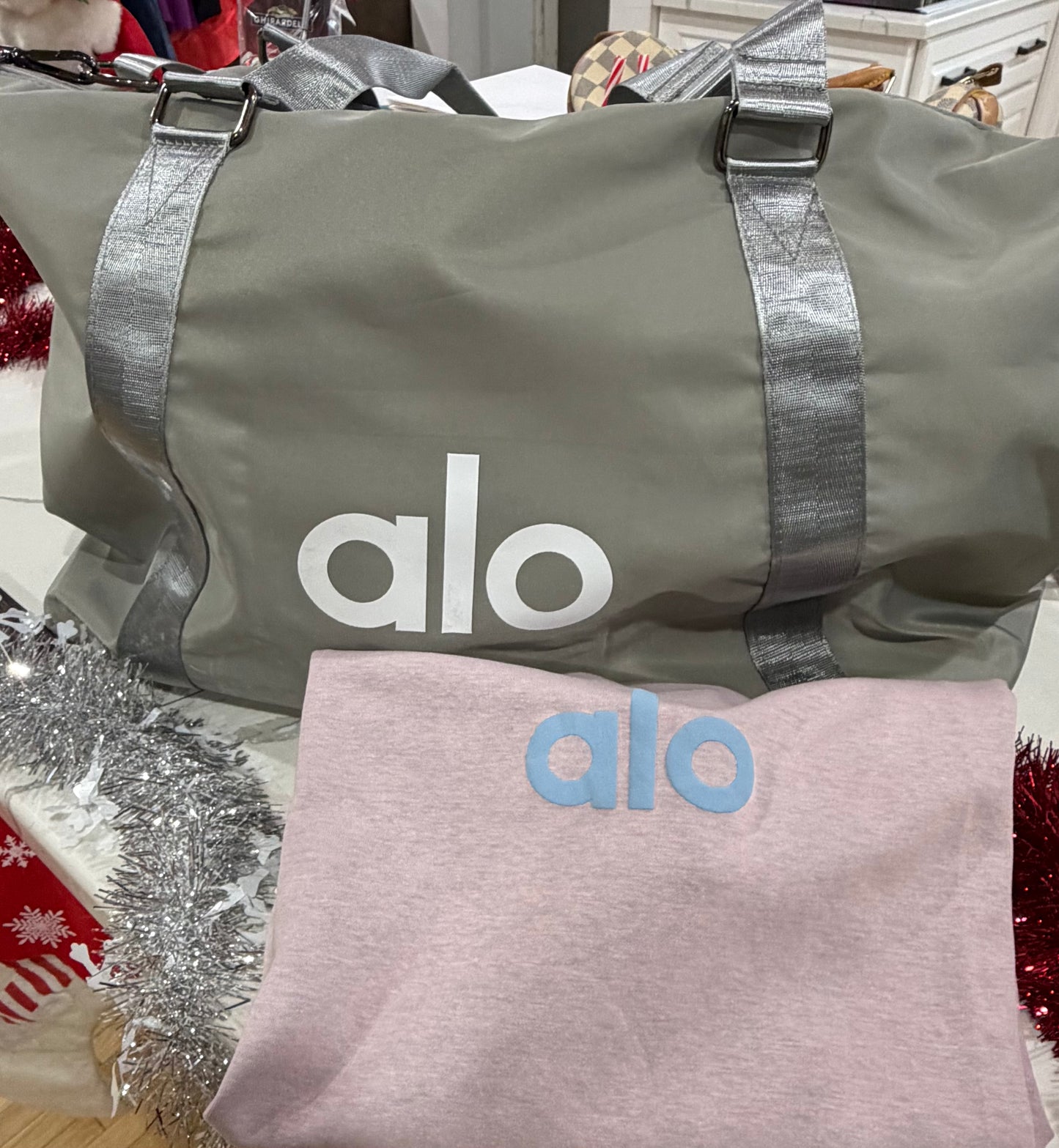 Alo set Duffle bag and Tee size small