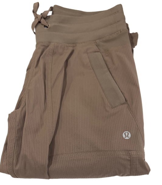 Lululemon Pants size 4