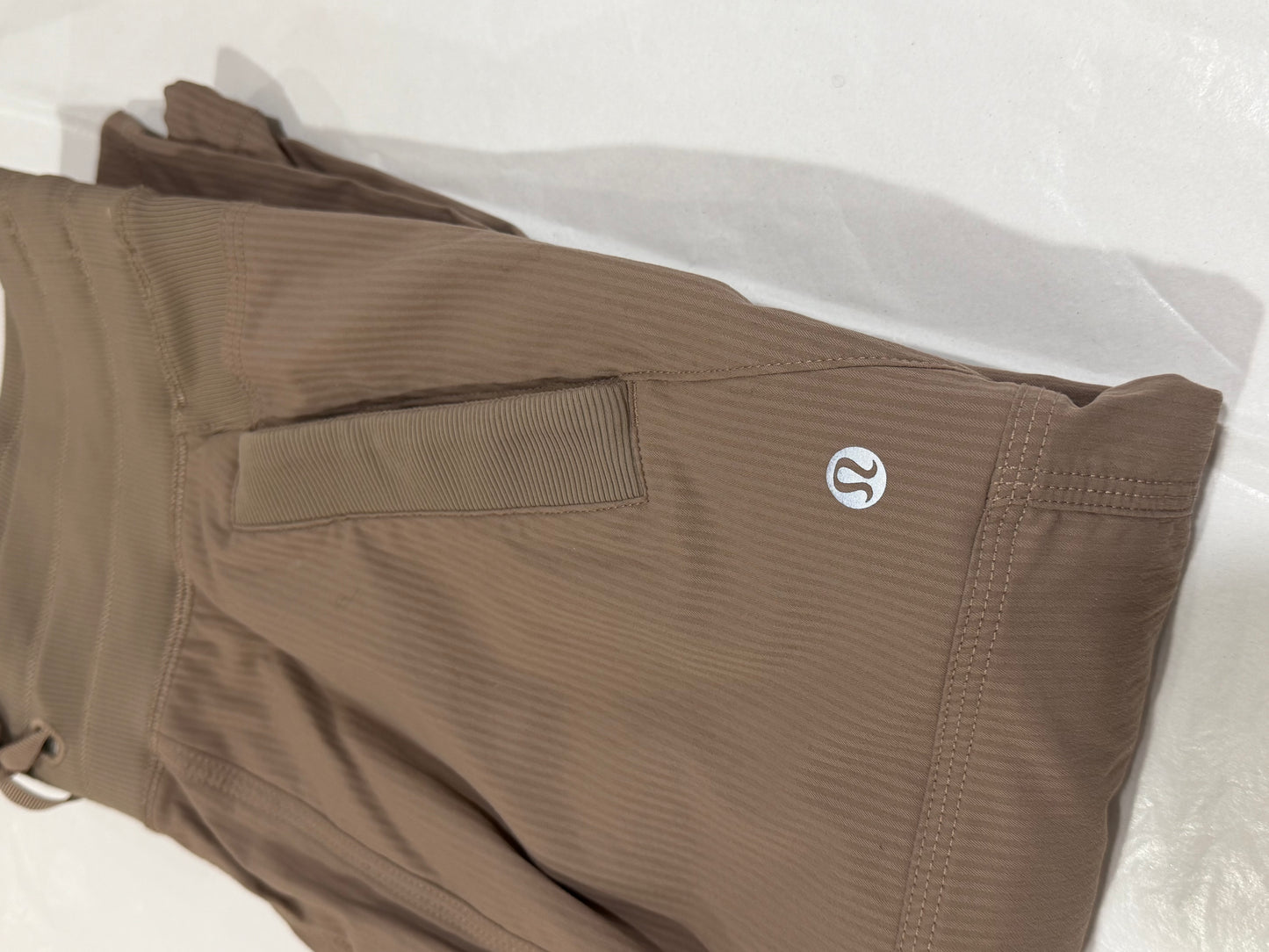 Lululemon Pants size 4