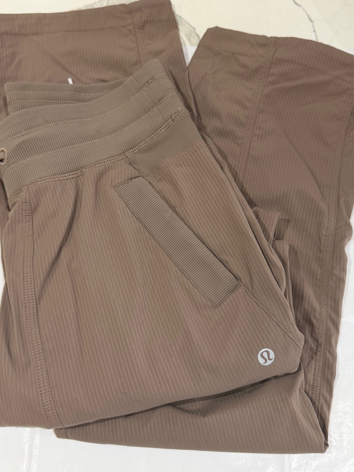 Lululemon Pants size 4