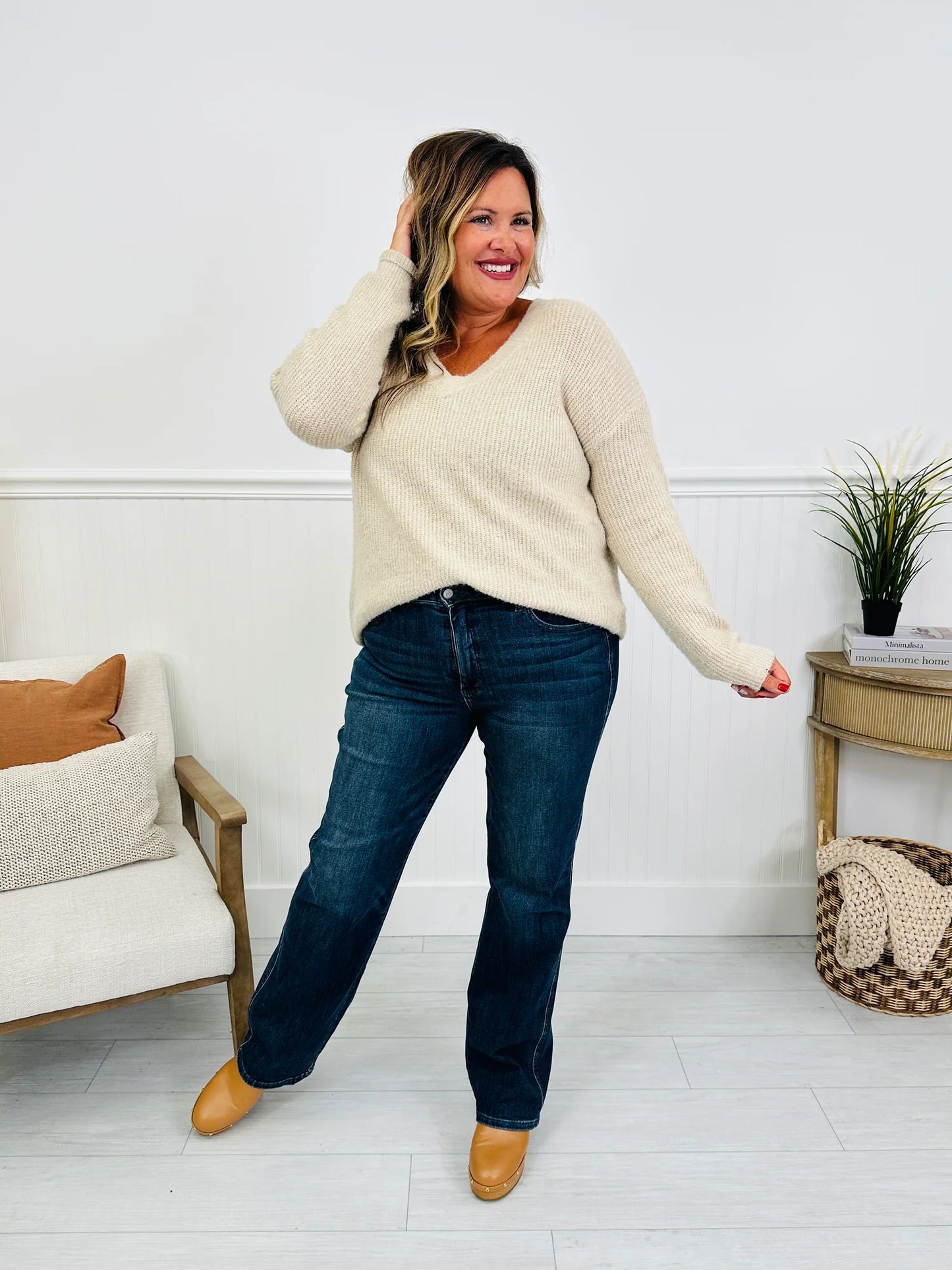 Judy Blue Be In Control Tummy Control Straight Jeans in Regular Size 20