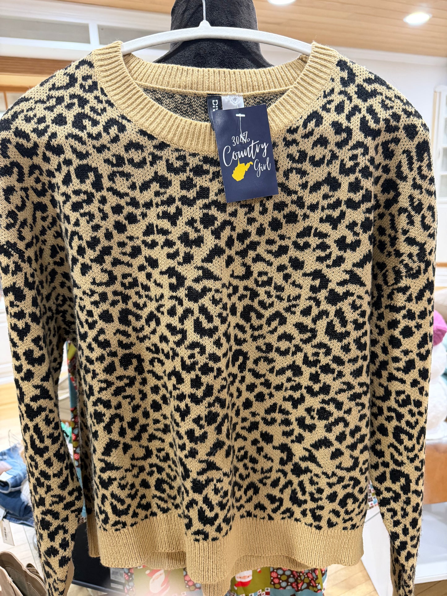 Animal print sweater size XL