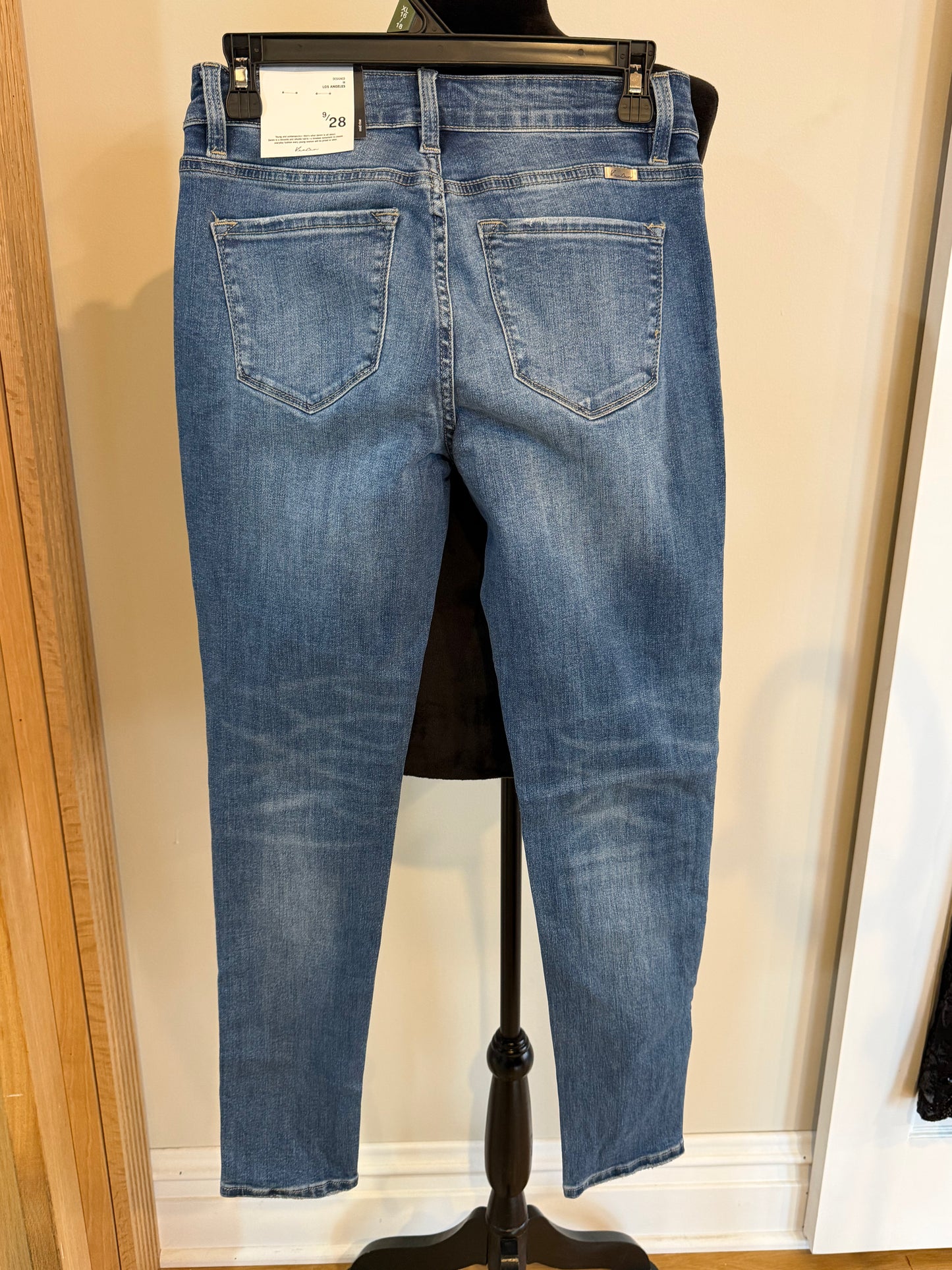 New Kancan Jeans size 9 MidRise Leopard Print