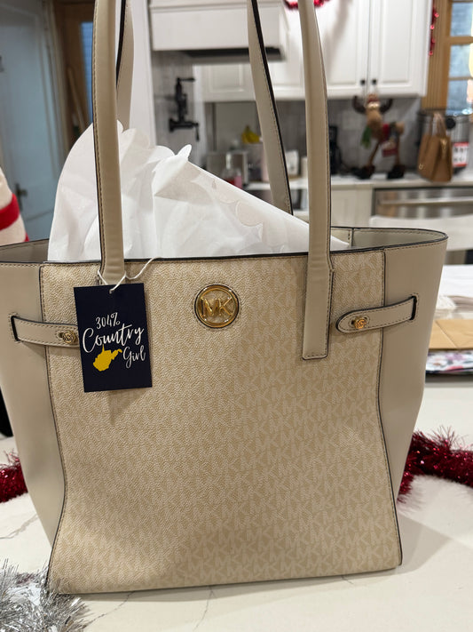 MK Bag GORGEOUS 😍