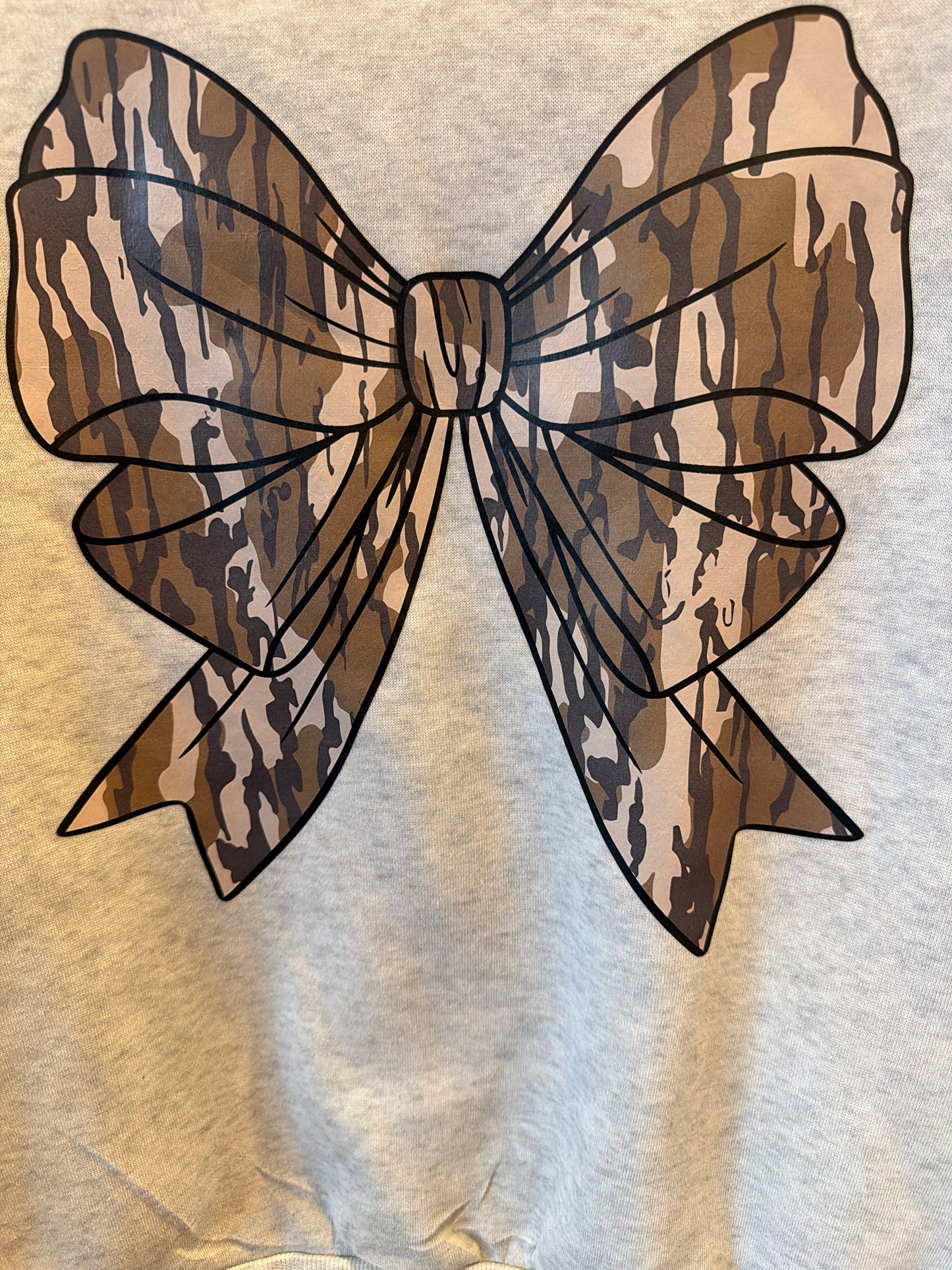 Gorgeous Bow Shirt size Small